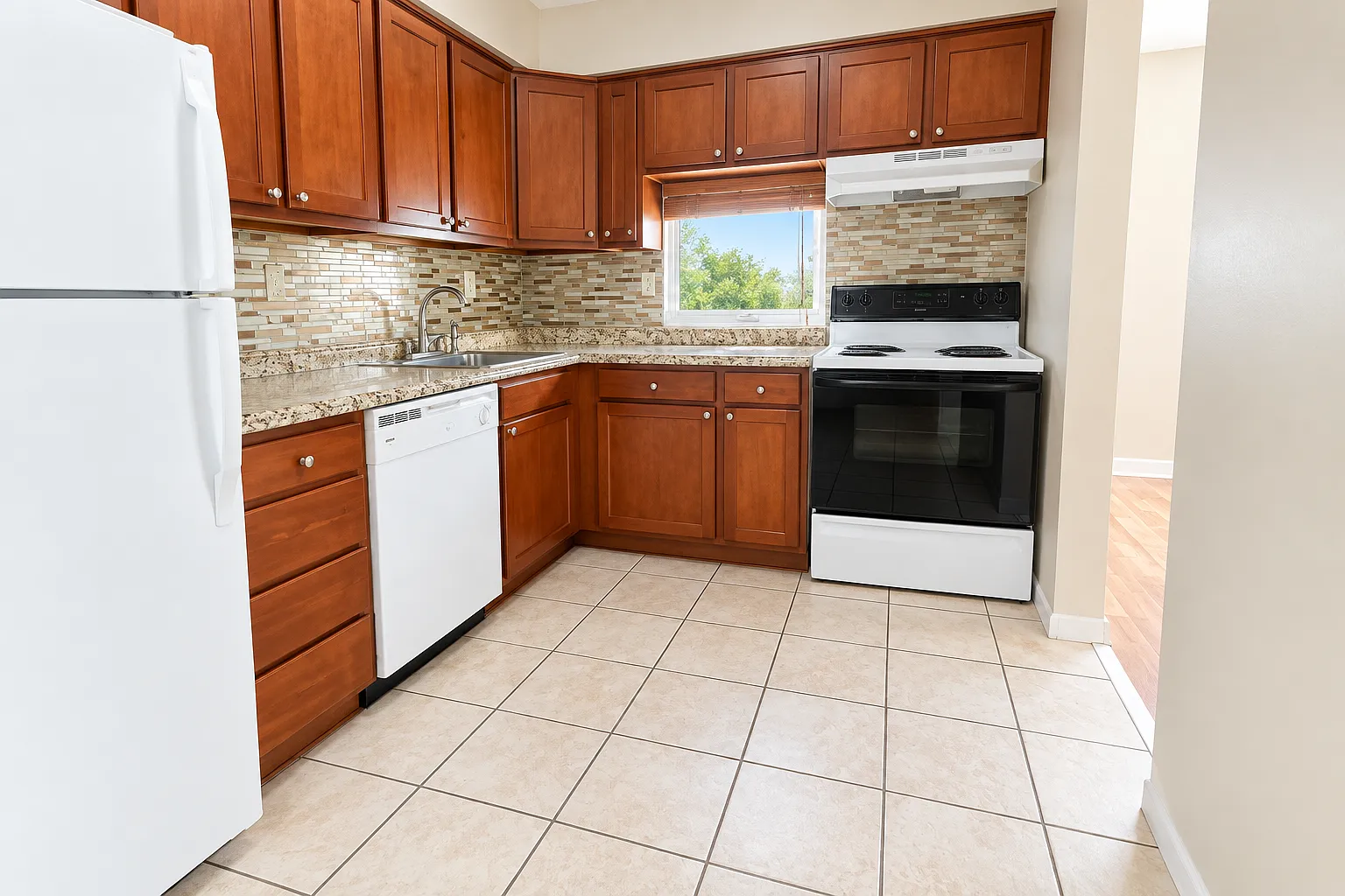2 bed, 800 sqft, $1,165 — Photo 2
