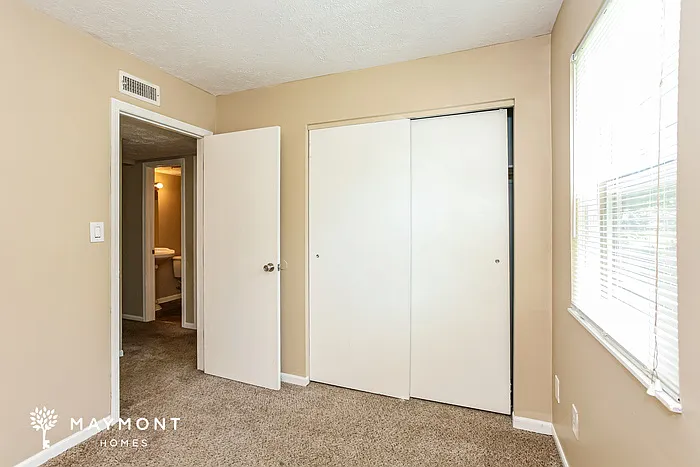 3536 Valley Lake Dr — Photo 12