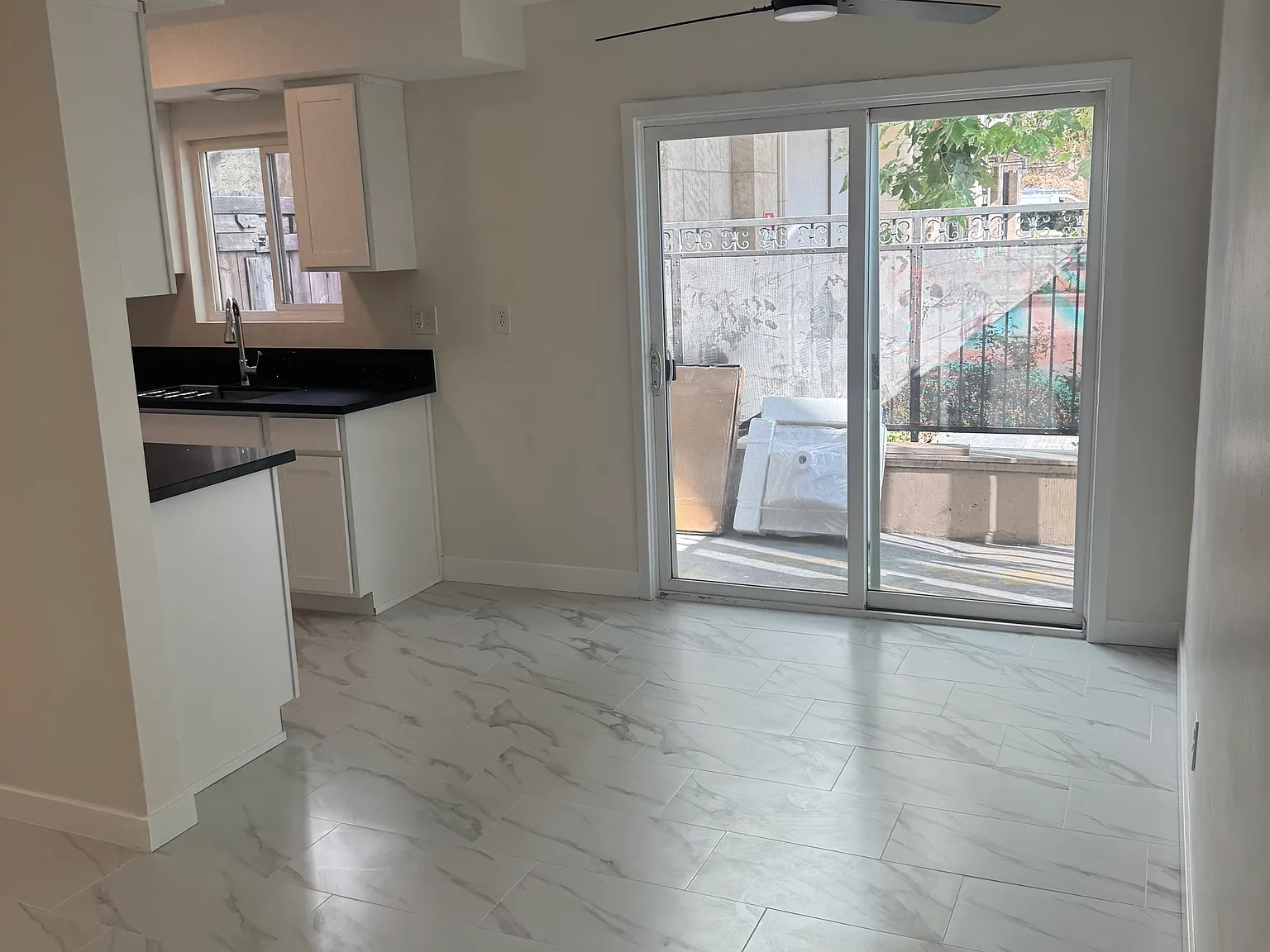 2 bed, 1.5 bath, 900 sqft, $3,150 — Photo 3