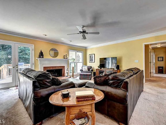 5th image of 3780 Glen Ian Dr