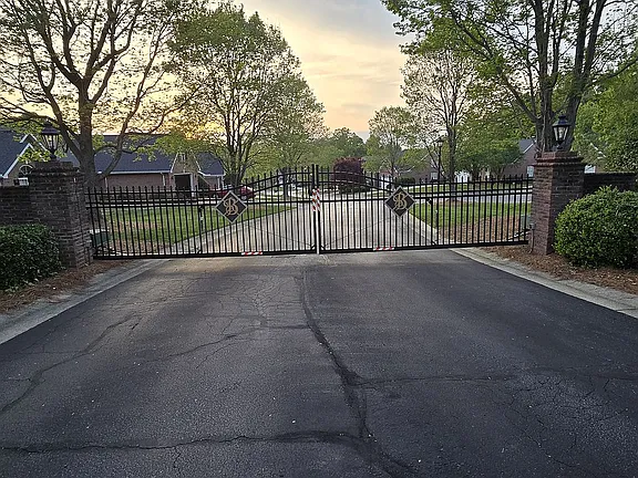 4713 Barrington Place Ct — exterior photo