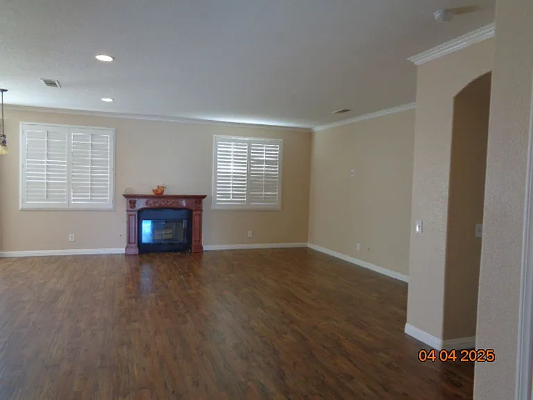 42944 Edson Ave — Photo 2