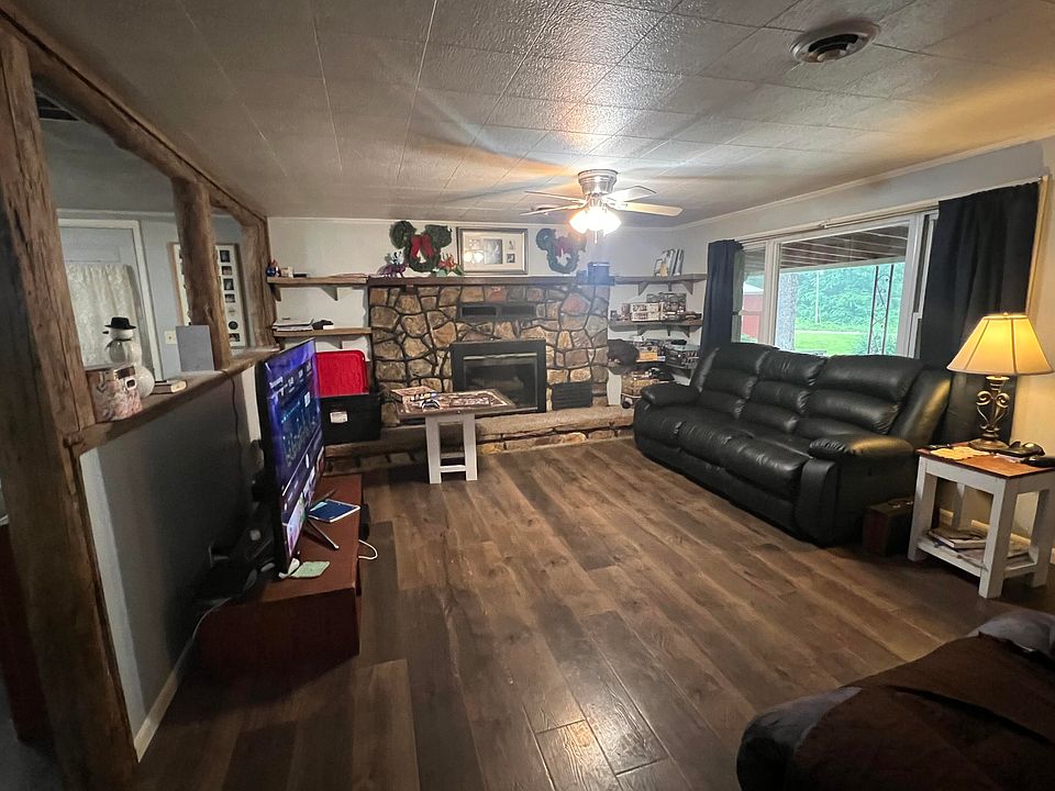 19755 Wildwood Drive, Raymondville, MO 65555 | Zillow