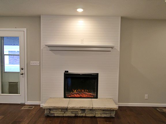 5th image of 1414 Hillwood Cir