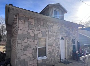 9 Diamond Dr, Lake Hopatcong, NJ 07849