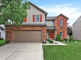 10913 Ashwood Dr, Fishers, IN 46038