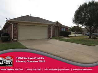 16300 Seminole Creek Cir, Edmond, OK 73013
