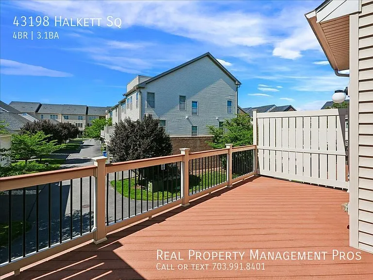 43198 Halkett Sq — Photo 7