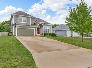 612 Flame Way, Baldwin City, KS 66006