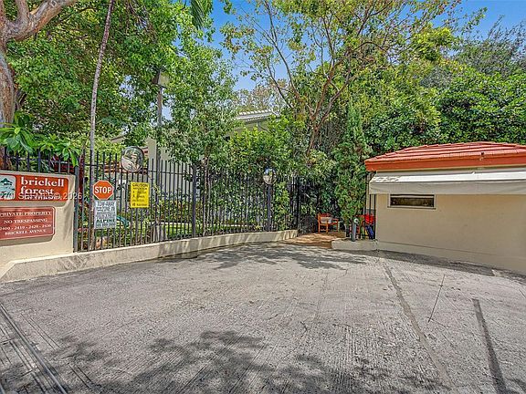 3rd image of 2400 Brickell Ave APT 107D