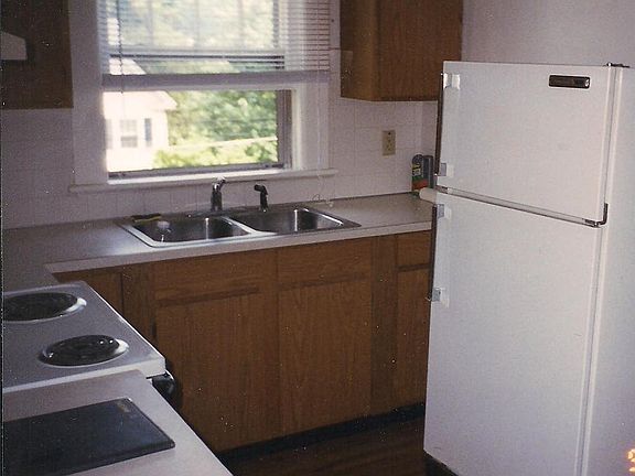 5th image of 4313 Fort Ave #1