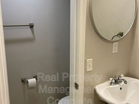 4th image of 1359 48th St