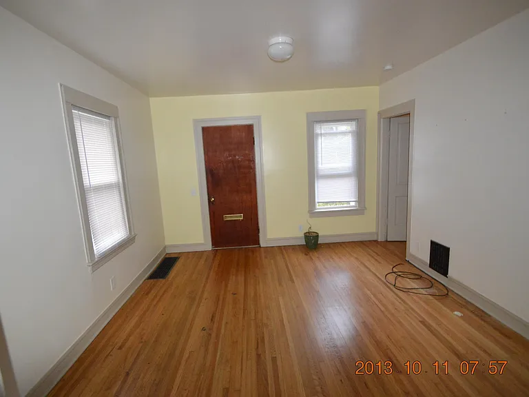 840 Meigs St — Photo 5