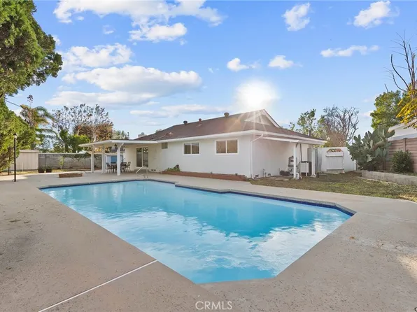 10000 Amestoy Ave, Northridge, CA 91325