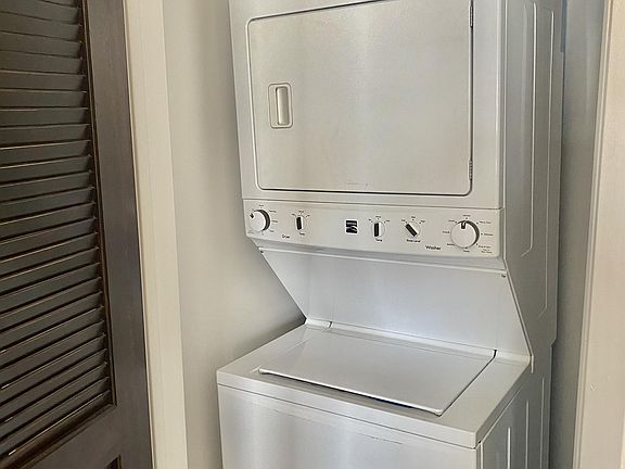 3rd image of 502 Shiloh Dr APT 201W