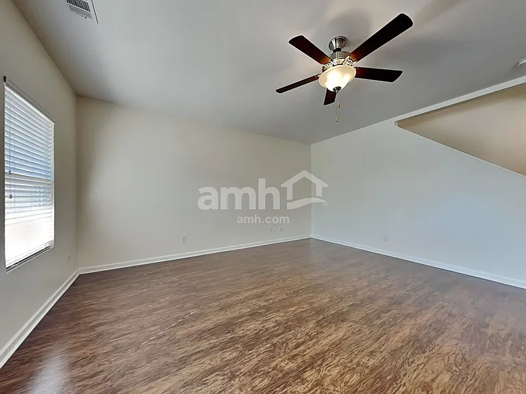 224 Dogwood Cir — Photo 8