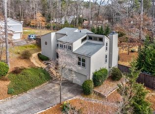 2513 Kingsley Dr NE, Marietta, GA 30062