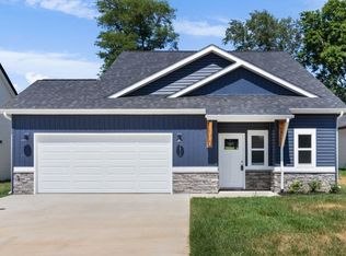 1413 Dan Brown Dr, Clarksville, TN 37042