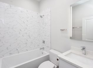 818 W 18th St #1RA, Chicago, IL 60608