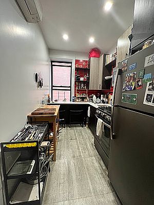 3rd image of 272 Kosciuszko St #305