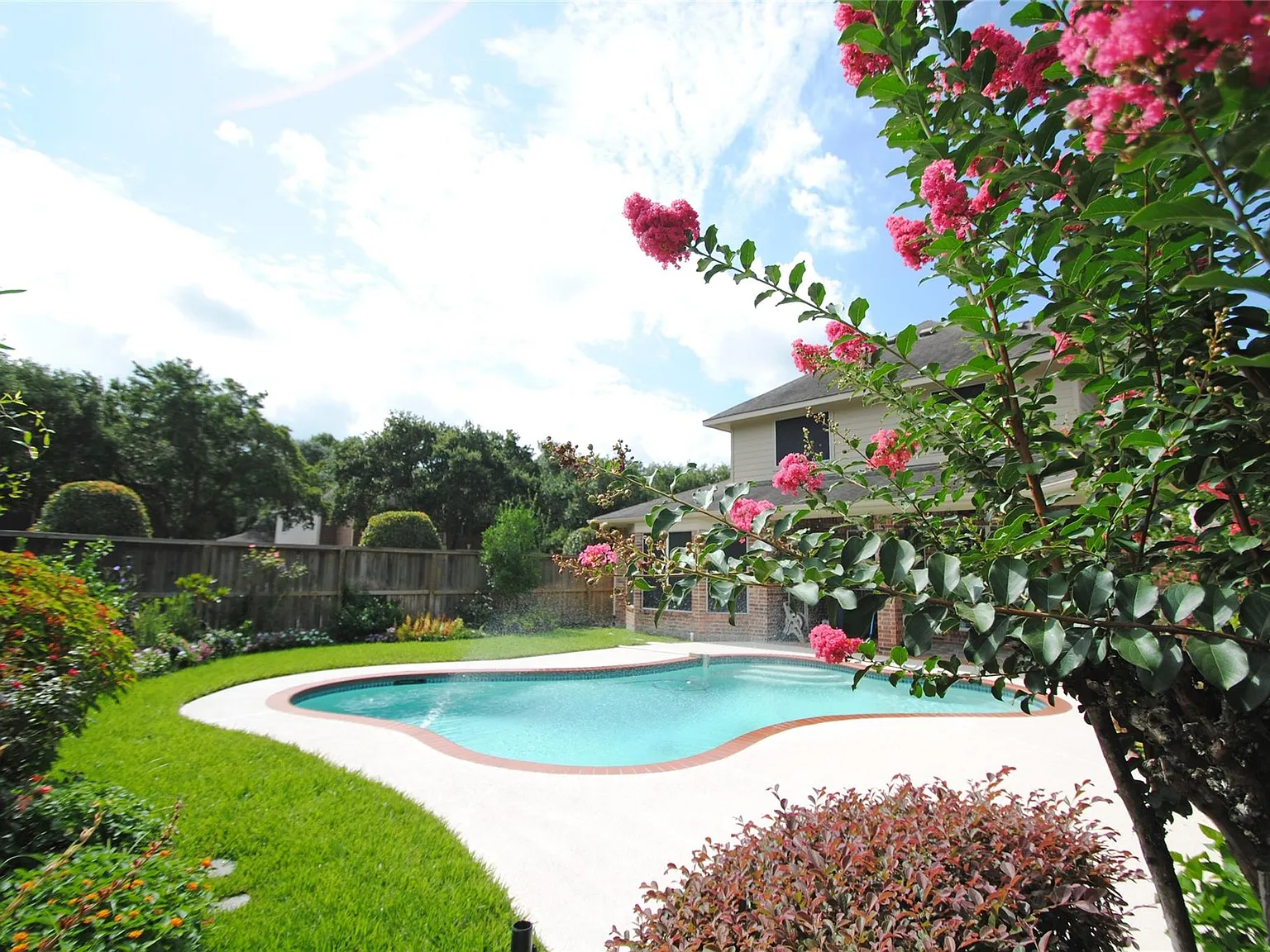 4 bed, 3.5 bath, 3058 sqft, $3,850 — Photo 3