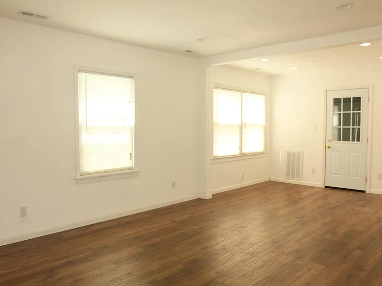1240 Kempsville Rd — Photo 11