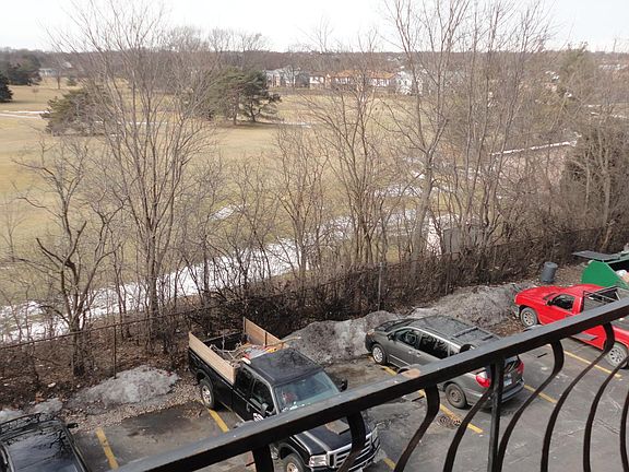 3rd image of 1442 Carriage Ln APT 6