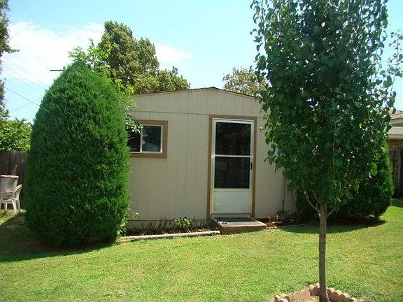 5th image of 4705 Newport Dr