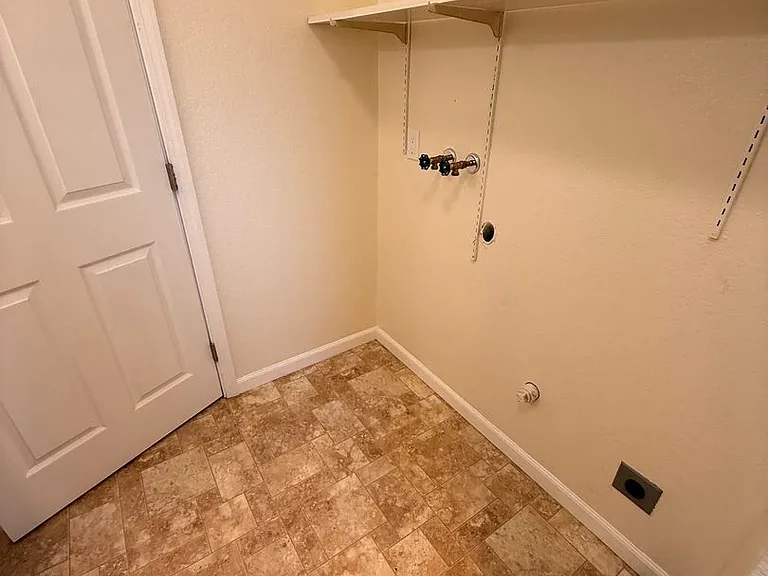 1959 Green Ave #1961 — Photo 11
