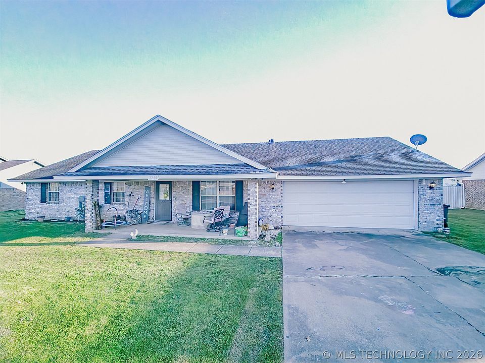 1st image of 2709 Forrest Cir