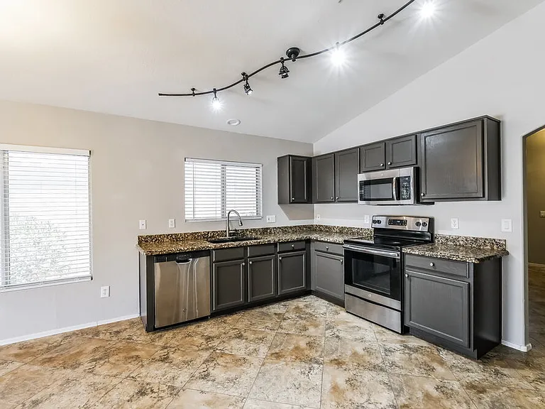 31318 N Shale Dr — Photo 9