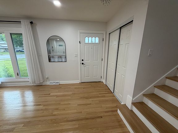 5th image of 1801 E Aztec Ln