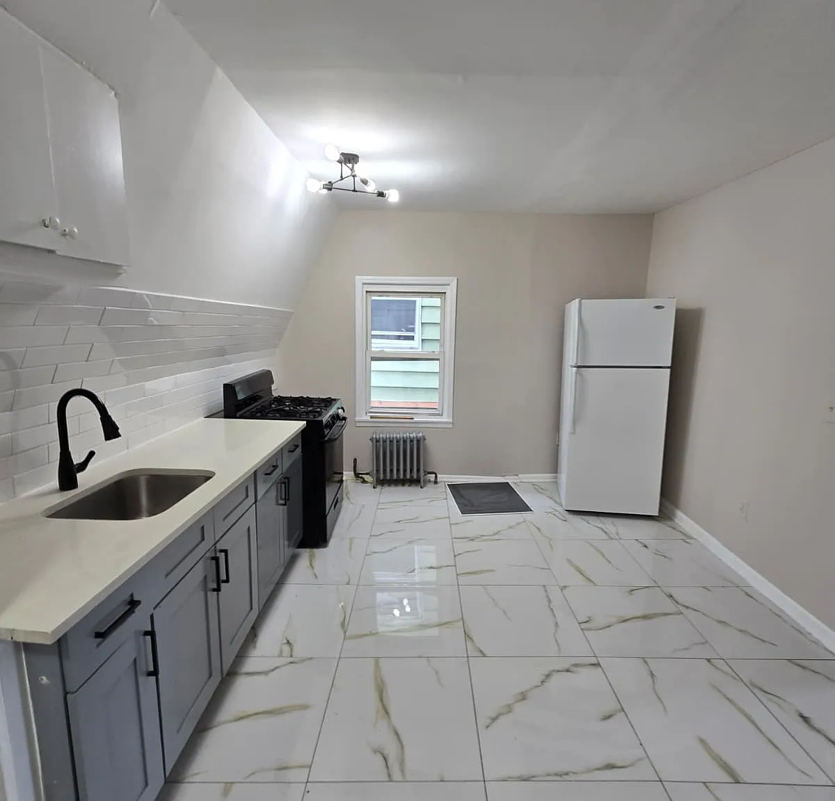 2 bed, $1,700 — Photo 2