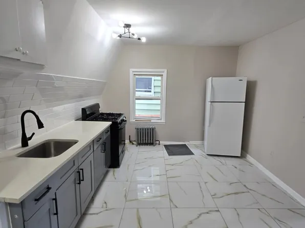 358 Peshine Ave Floor 3, Newark, NJ 07112