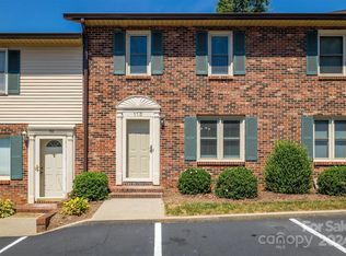 1330 5th St NE APT 113, Hickory, NC 28601