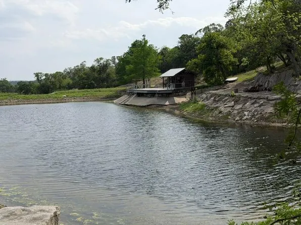 460 Eagle Rdg, Kerrville, TX 78028