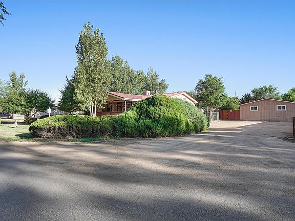 2nd image of 1300 Robyn Pl