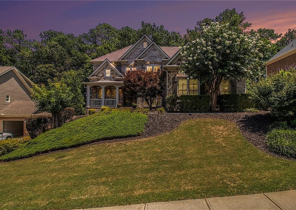 1st image of 105 Fernwood Dr