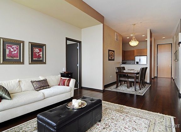 4th image of 500 W Superior St Unit 2008