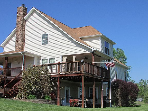 Deck, patios facing lake