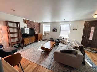 255 S 3rd St #1A, Brooklyn, NY 11211