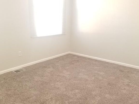 5th image of 4809 Leiper St APT 1F