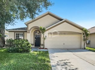 443 Sand Ridge Dr, Valrico, FL 33594