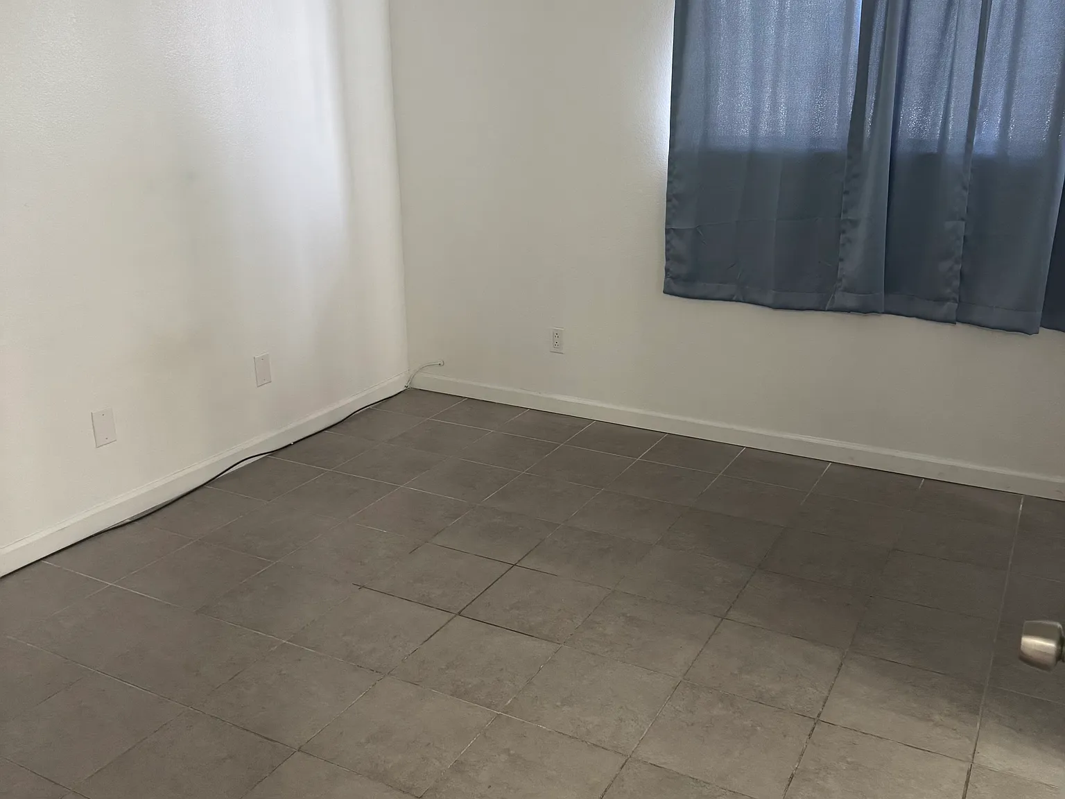 1 bed, 700 sqft, $1,000 — Photo 4