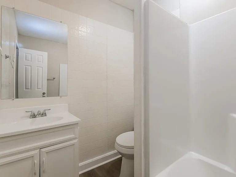 731 Parker St — Photo 15