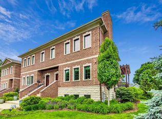 620 School St, Libertyville, IL 60048