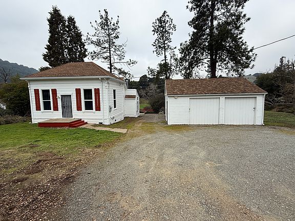 detached garage, tons of outdoor space