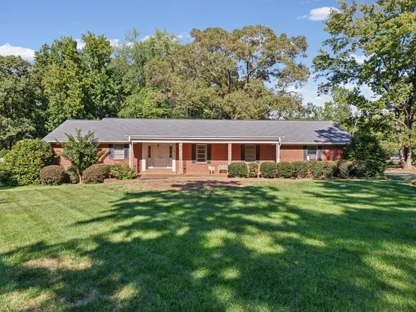 102 Lee St, Simpsonville, SC 29681
