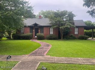 409 Crockett Ave, Greenwood, MS 38930