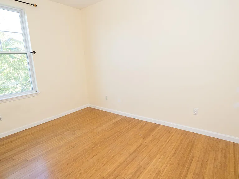 199 Van Winkle St #2 — Photo 12